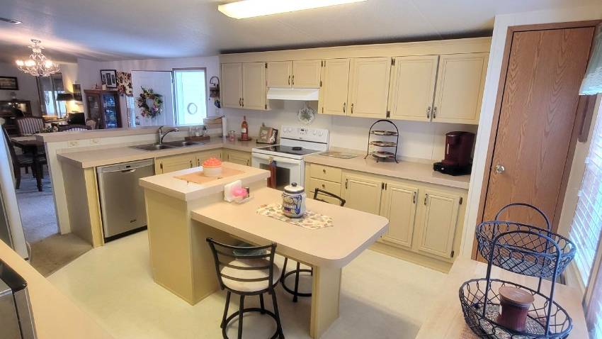 305 Midnight Cypress Drive a Winter Haven, FL Mobile or Manufactured Home for Sale